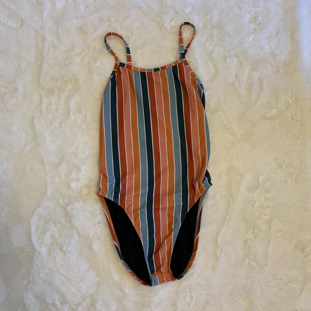 FIXED-BACK, STRIPED JOLYN